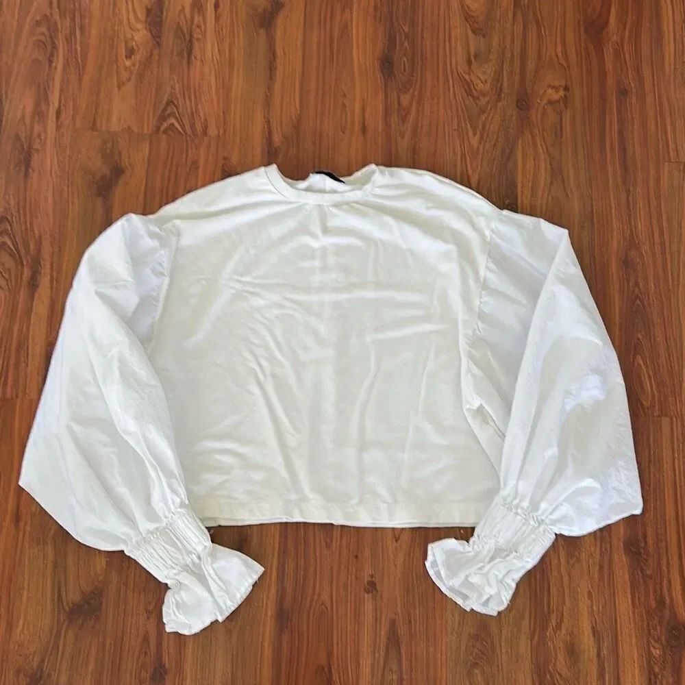 Zara white puffy sleeve oversize top size M